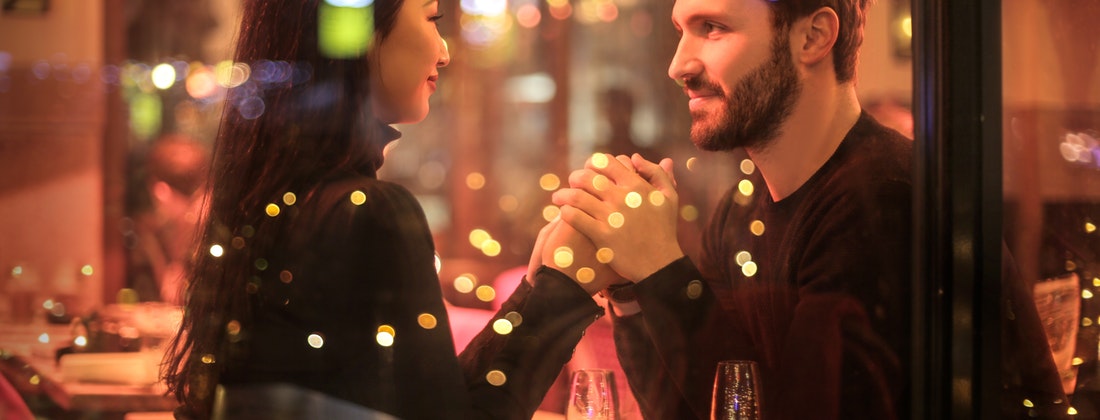 4 Easy First Date Ideas to Impress with Ease 