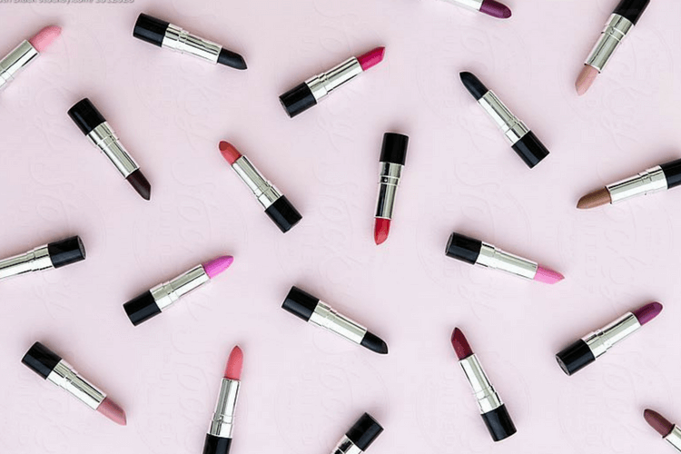 6 Ways to get Free & Discounted Cosmetics on National Lipstick Day