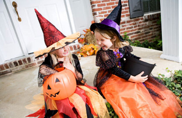 Spooktacular Ways to Save on Halloween